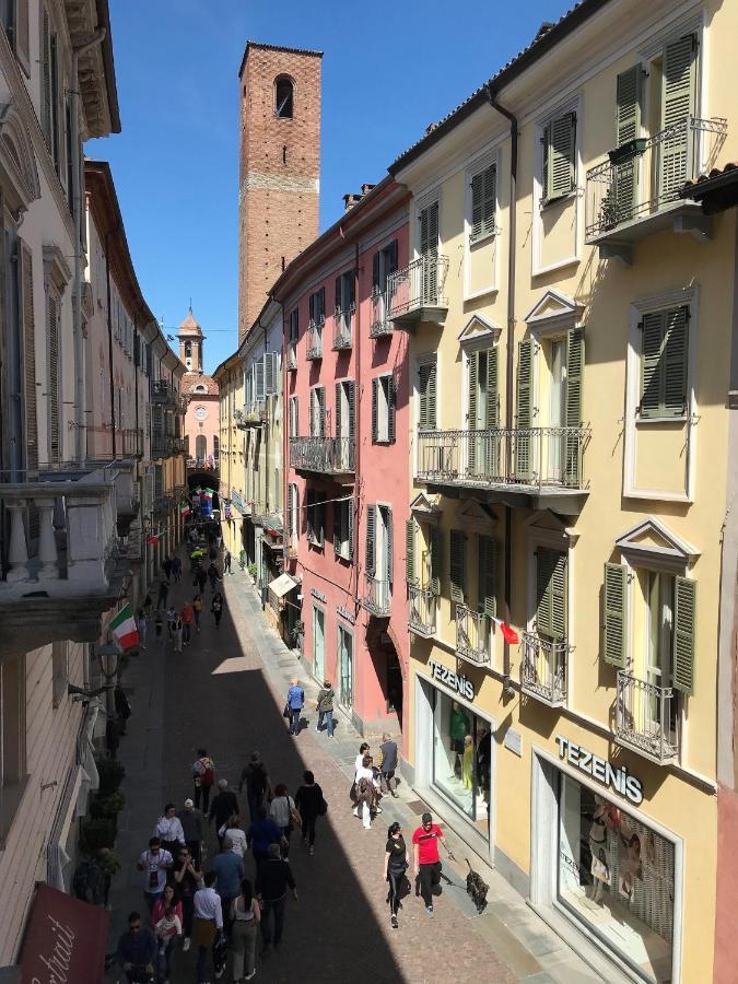 Due Dei Mille. Incantevole Casa In Centro Ad Alba Eksteriør bilde